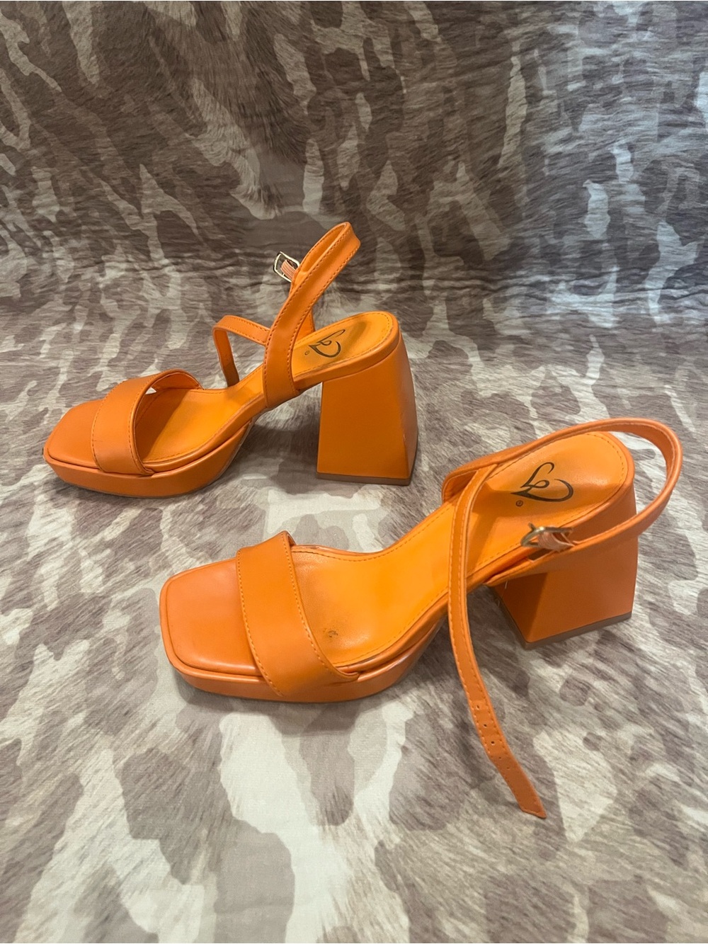 Platform heels - Picture 7 of 7